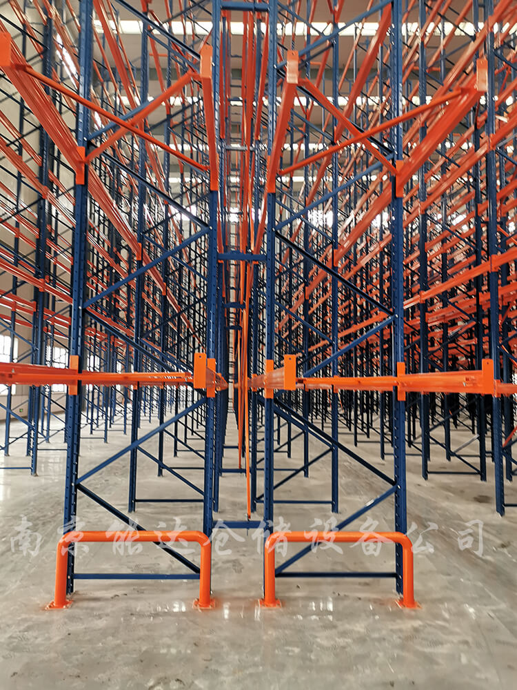 窄(zhǎi)巷道貨架 窄巷道貨架