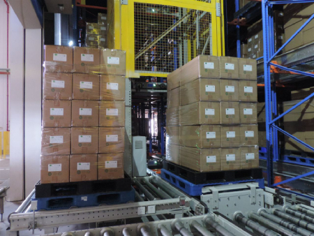 68195dcc164a2.jpg 白茶四向穿梭車立體倉庫.jpg