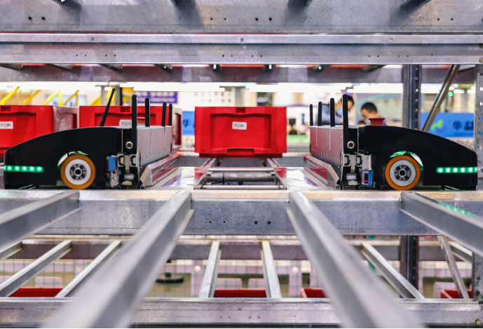 多層穿梭車立(lì)體倉庫